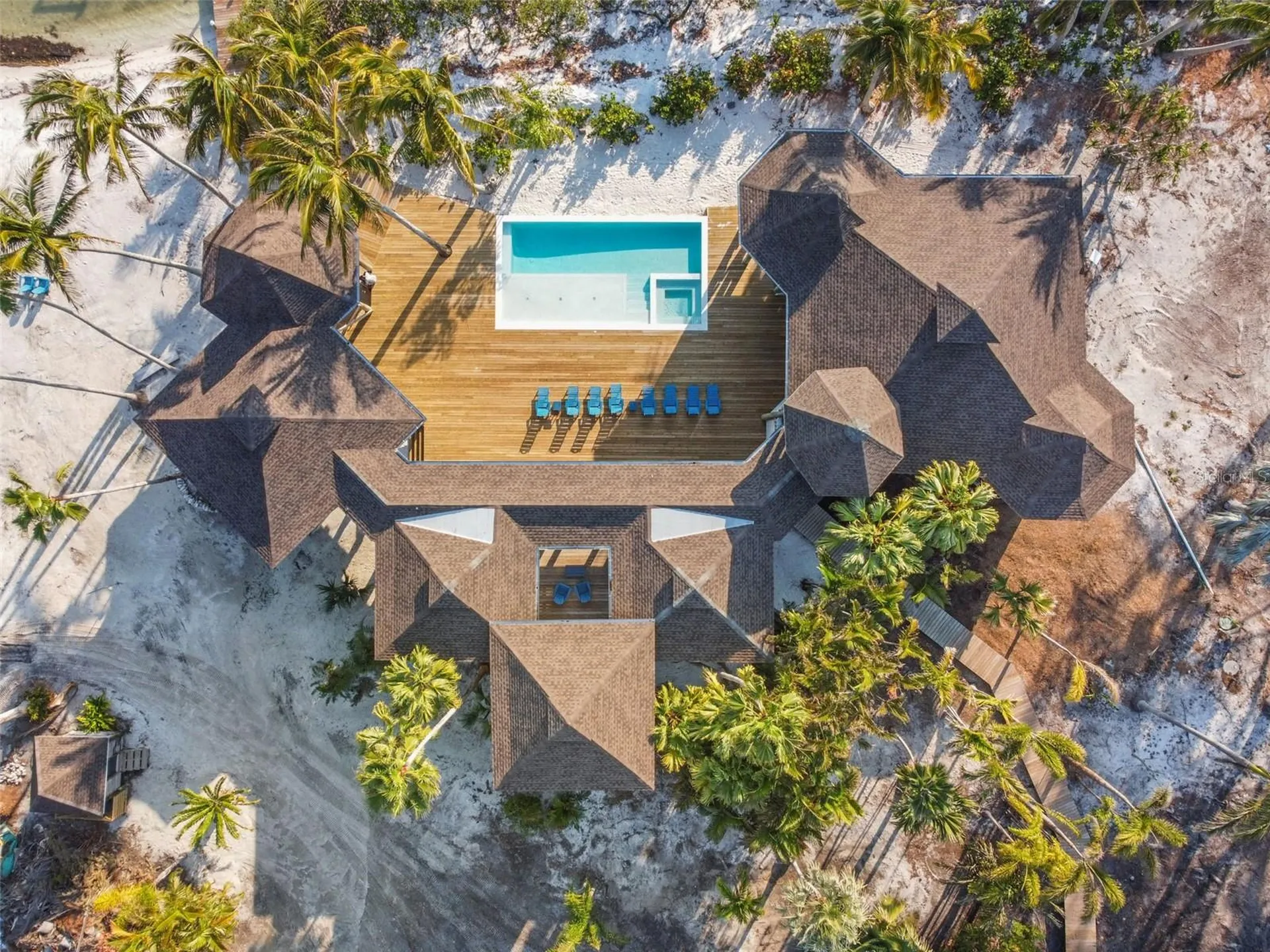 7147 La Lenaire Drive Longboat Key FL 34228