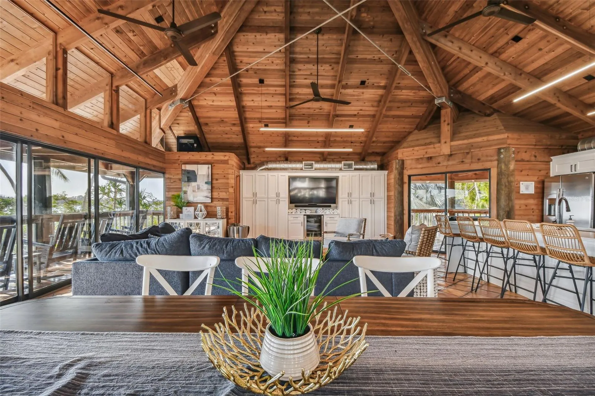 7147 La Lenaire Drive Longboat Key FL 34228