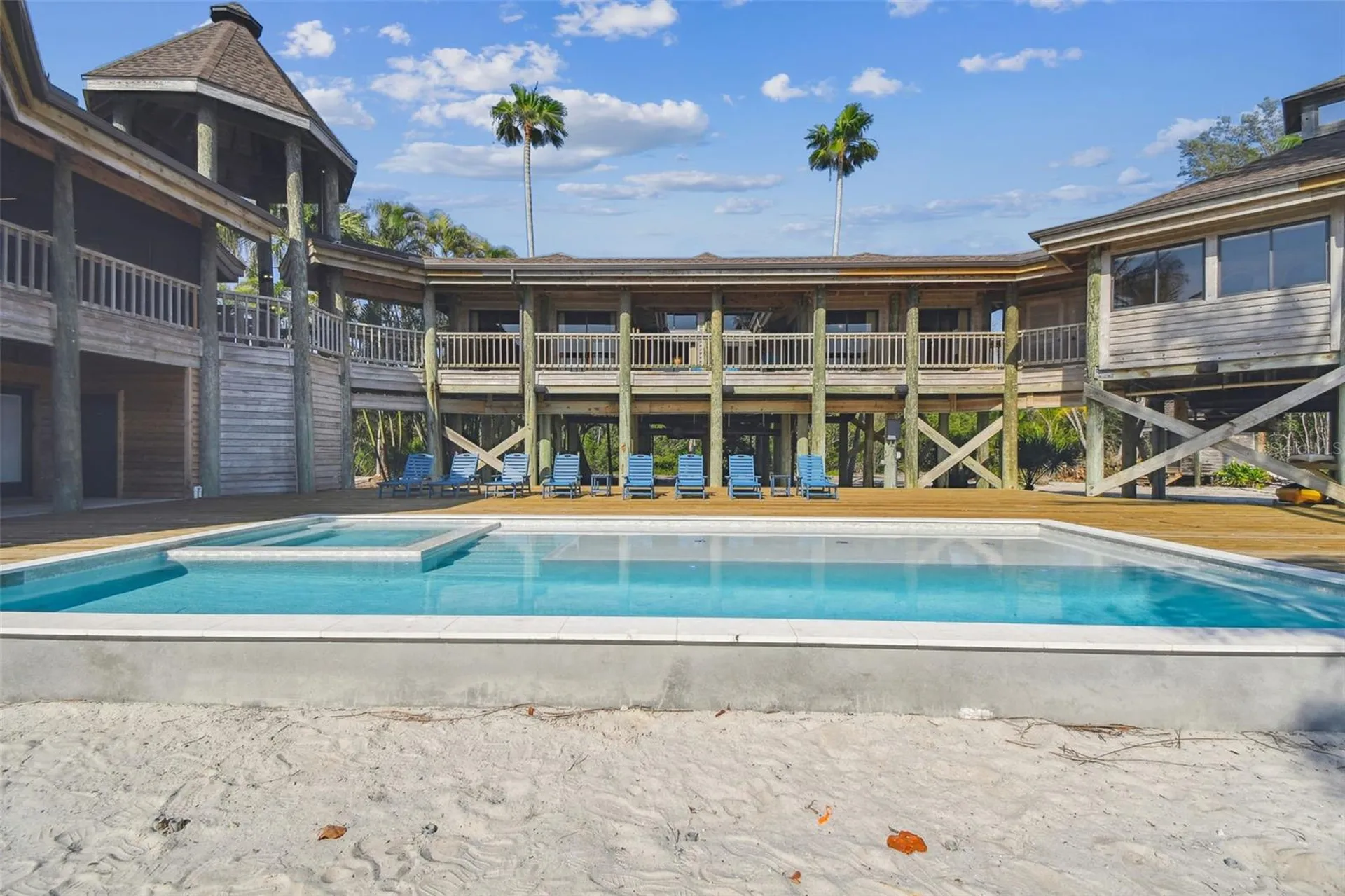 7147 La Lenaire Drive Longboat Key FL 34228