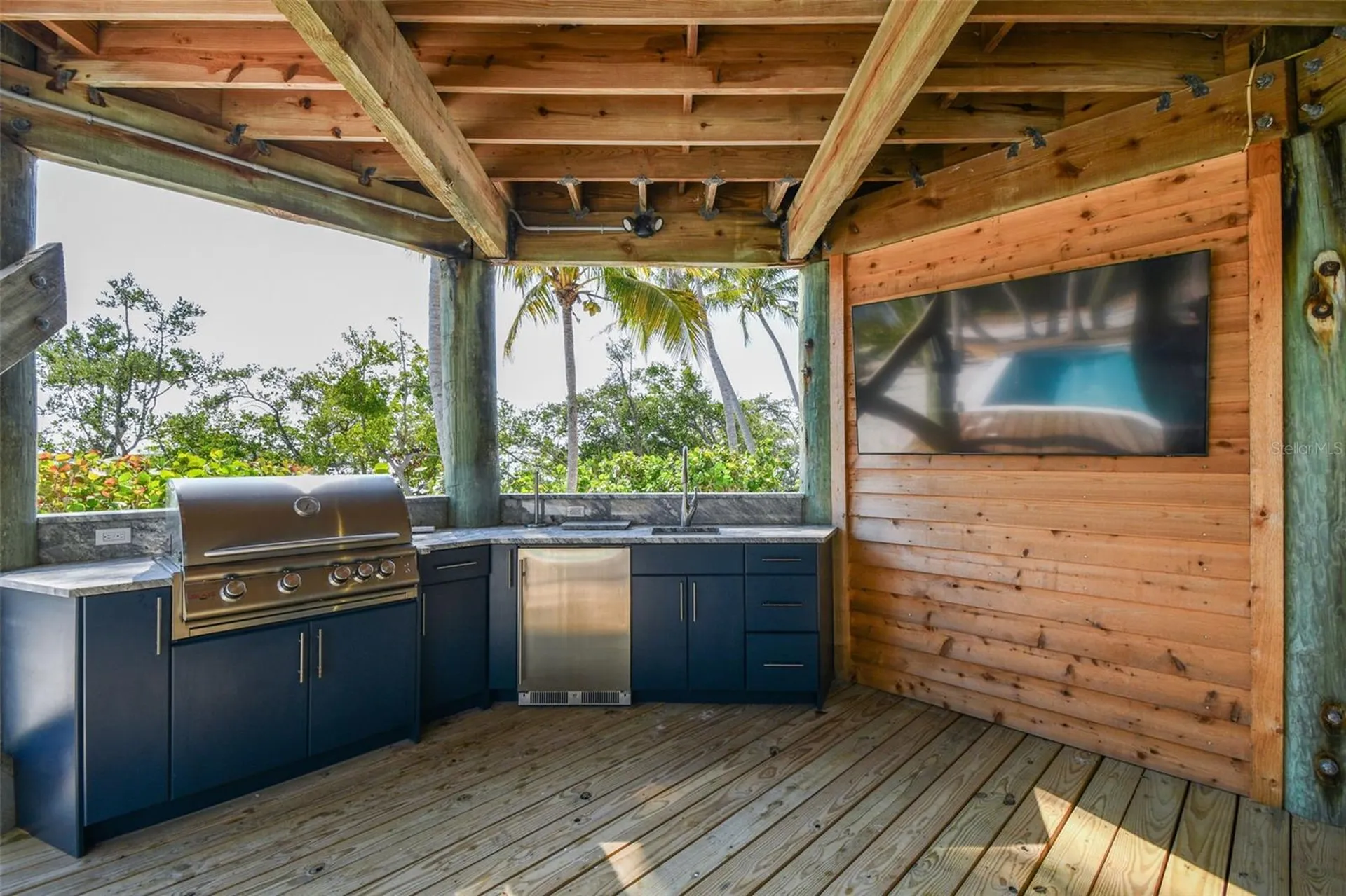 7147 La Lenaire Drive Longboat Key FL 34228