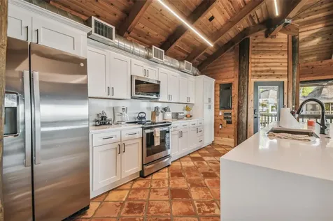 7147 La Lenaire Drive Longboat Key FL 34228