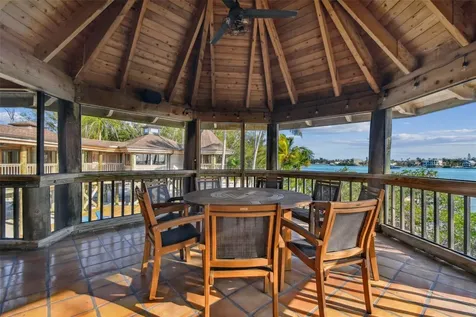 7147 La Lenaire Drive Longboat Key FL 34228