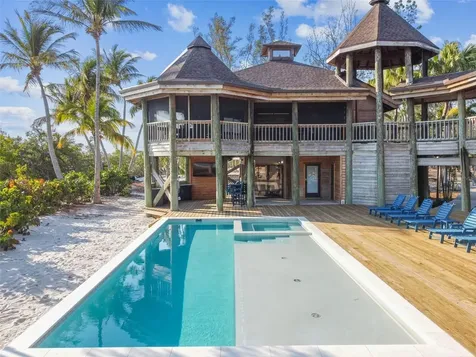 7147 La Lenaire Drive Longboat Key FL 34228