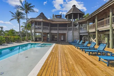 7147 La Lenaire Drive Longboat Key FL 34228