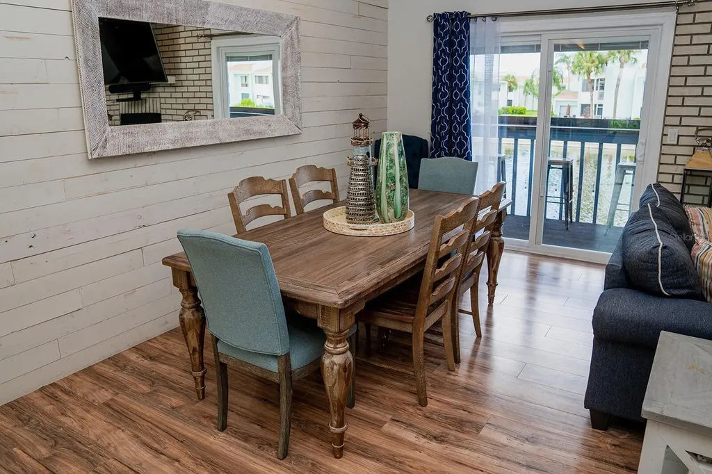 328 6th Avenue Indian Rocks Beach FL 33785