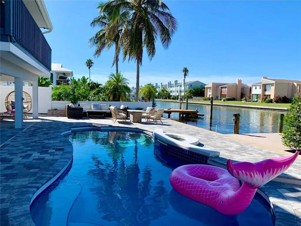 328 6th Avenue Indian Rocks Beach FL 33785
