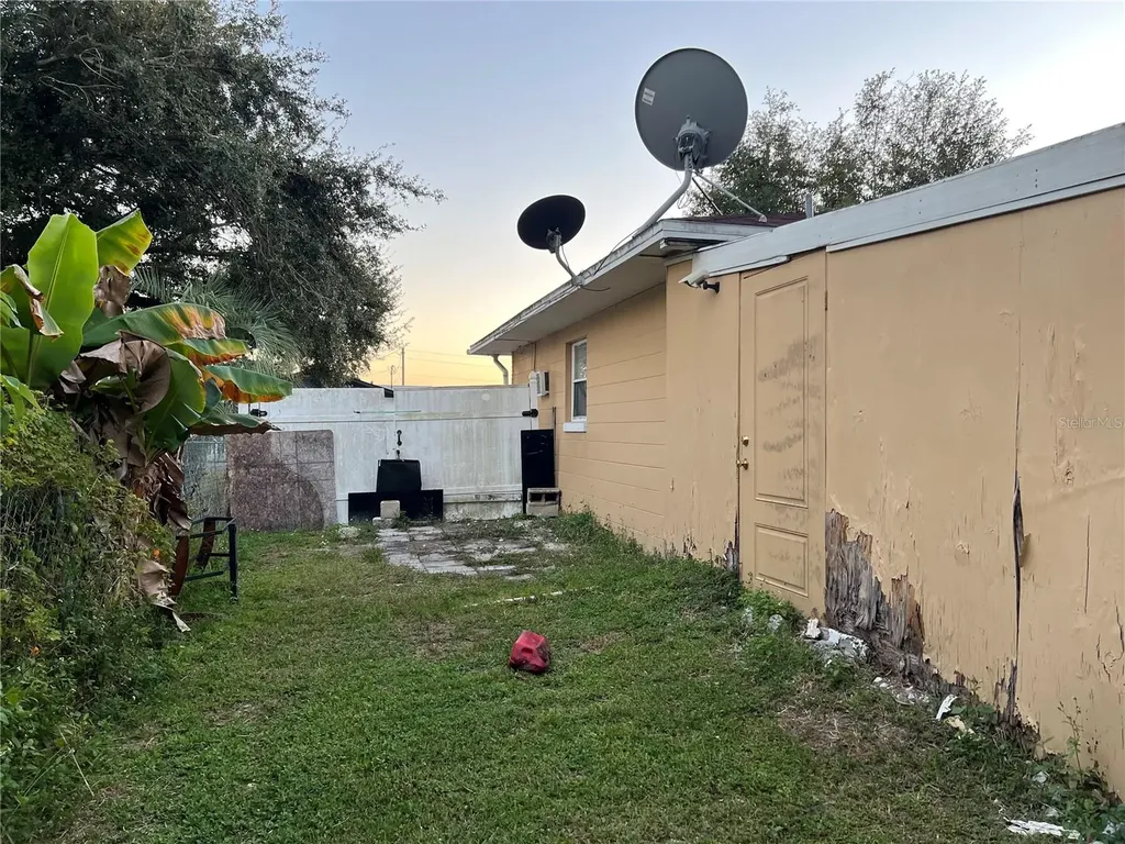 39431 Lincoln Avenue Zephyrhills FL 33542