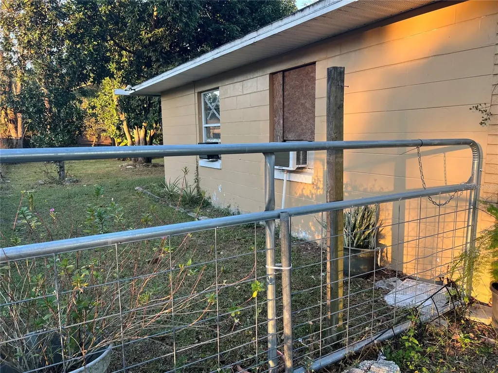 39431 Lincoln Avenue Zephyrhills FL 33542