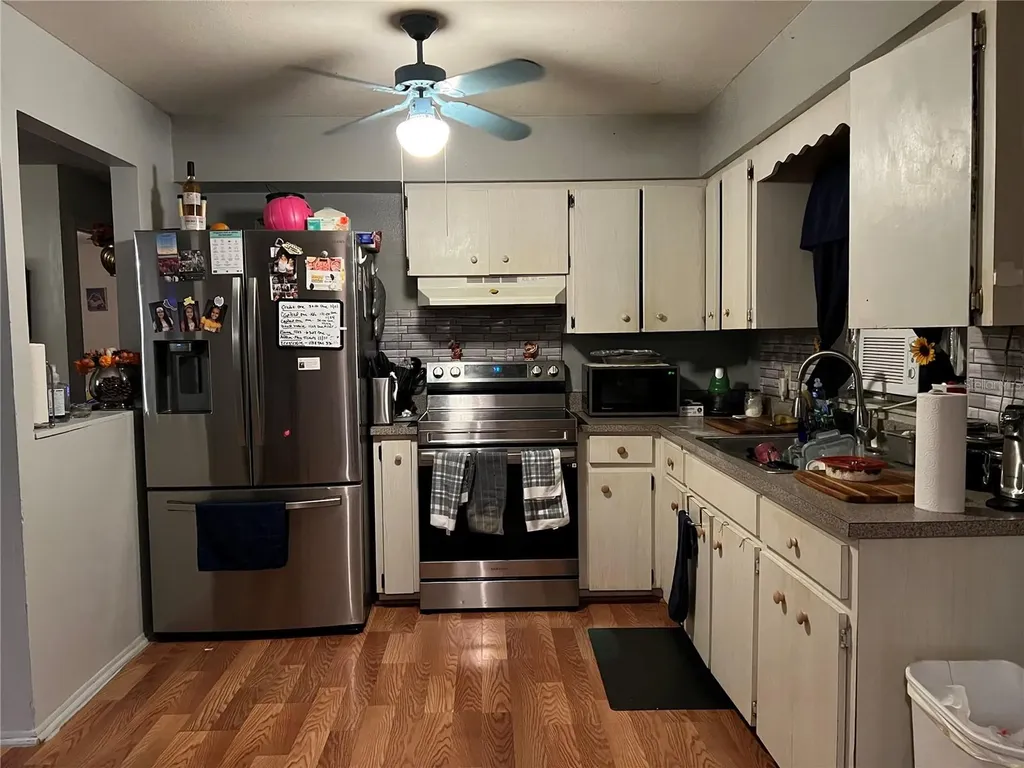 39431 Lincoln Avenue Zephyrhills FL 33542