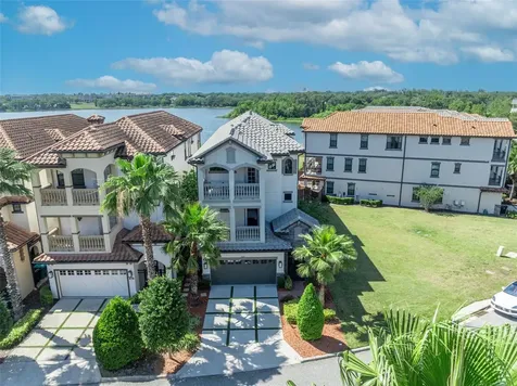 7613 Toscana Boulevard Orlando FL 32819