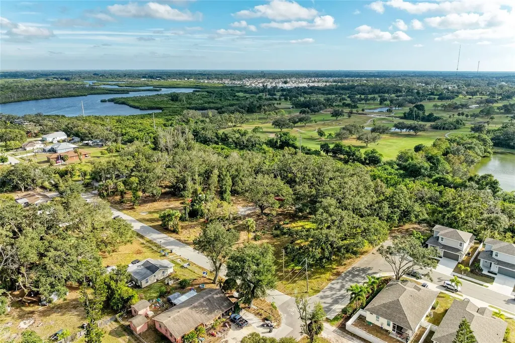 12TH Avenue E Bradenton FL 34208