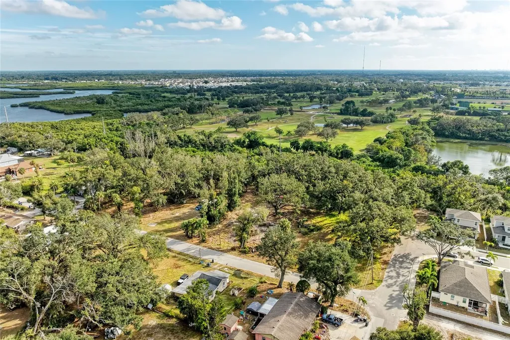 12TH Avenue E Bradenton FL 34208