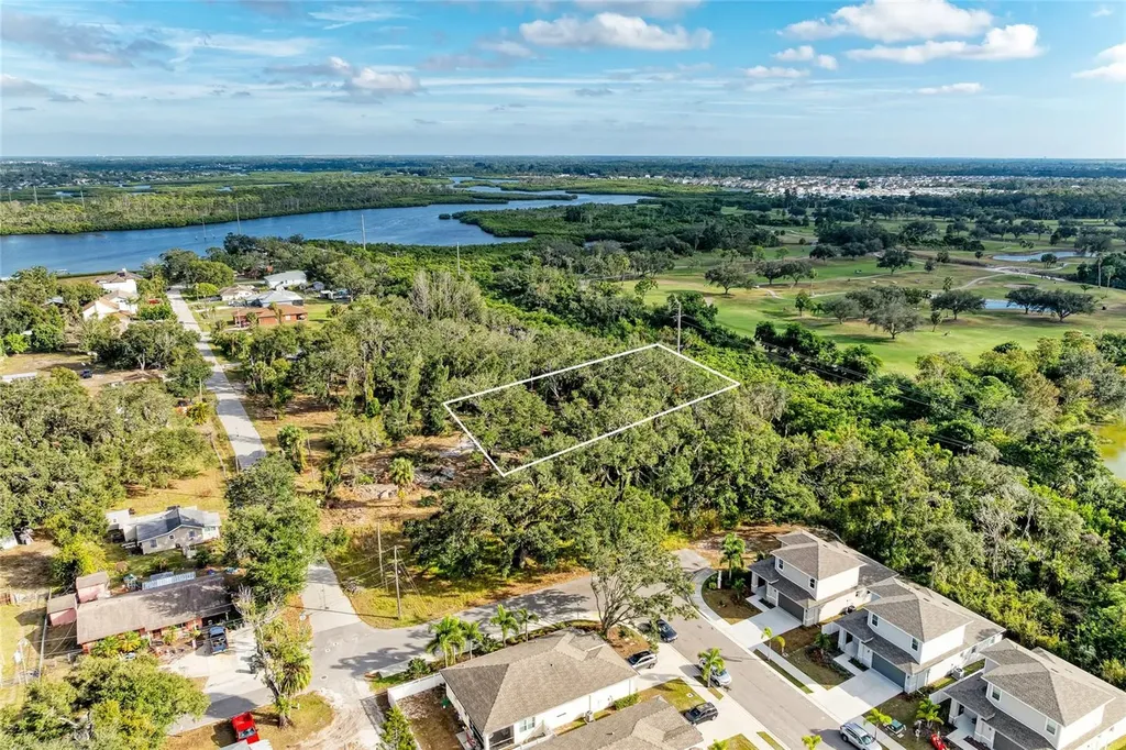 12TH Avenue E Bradenton FL 34208