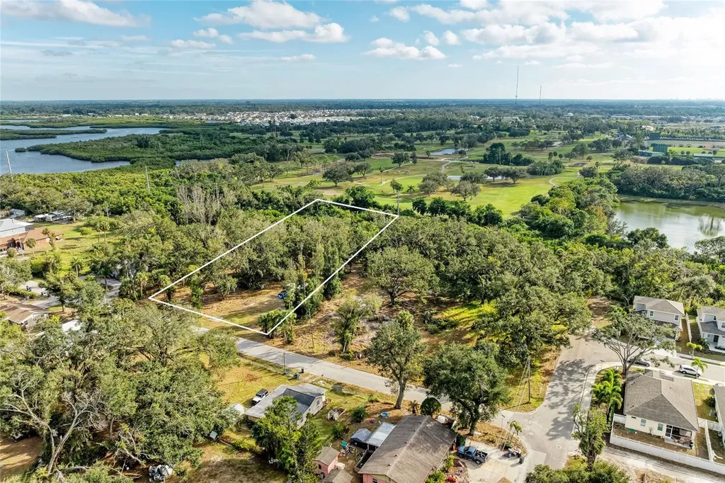 12TH Avenue E Bradenton FL 34208