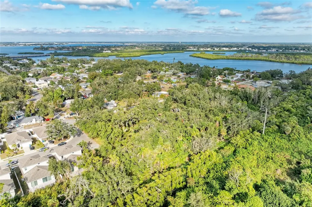 12TH Avenue E Bradenton FL 34208