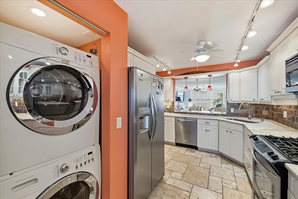 6060 Shore Boulevard S Gulfport FL 33707