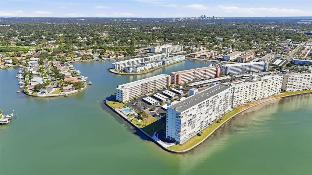 6060 Shore Boulevard S Gulfport FL 33707