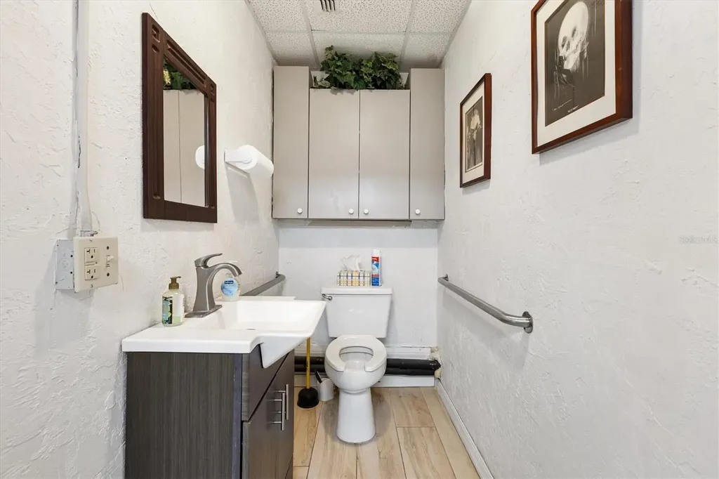 609 N Old Wire Road Wildwood FL 34785
