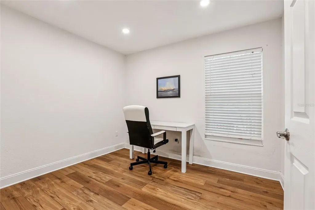 4104 N Seminole Avenue Tampa FL 33603