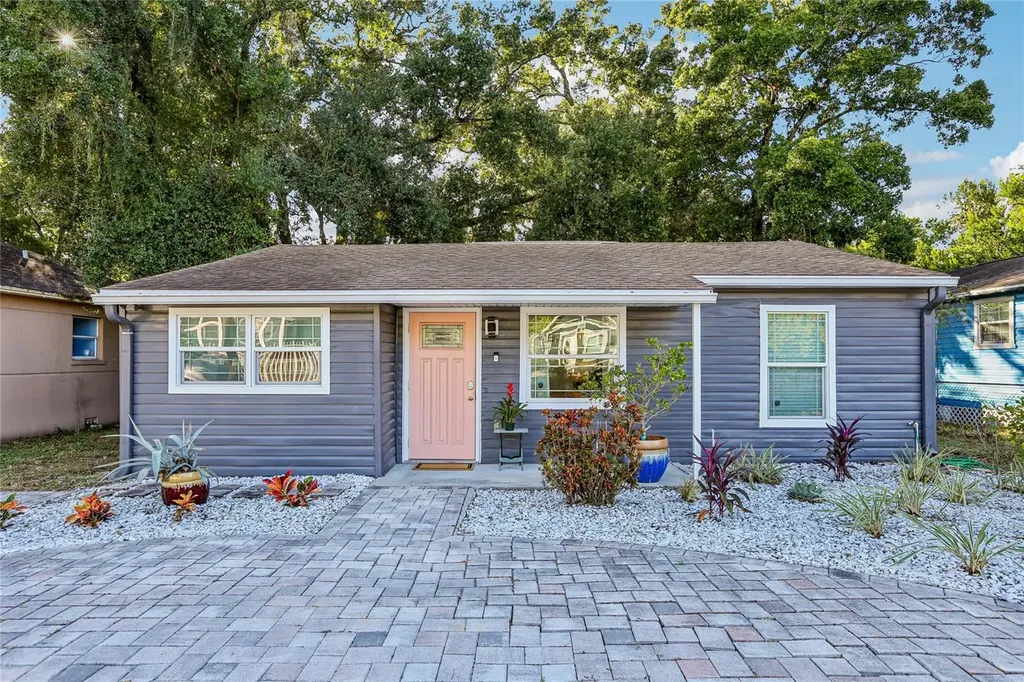 4104 N Seminole Avenue Tampa FL 33603