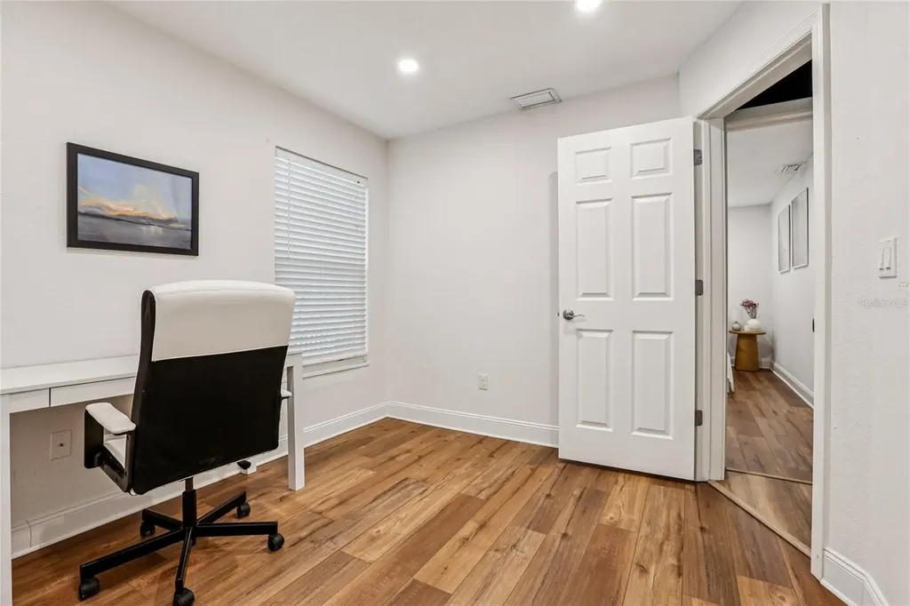4104 N Seminole Avenue Tampa FL 33603