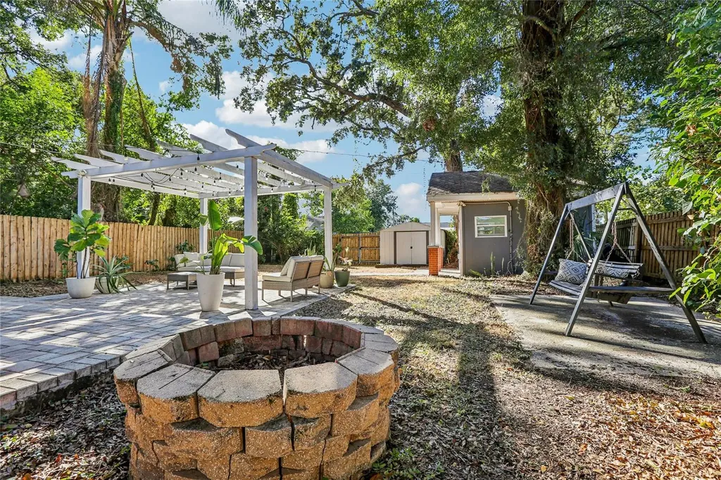 4104 N Seminole Avenue Tampa FL 33603