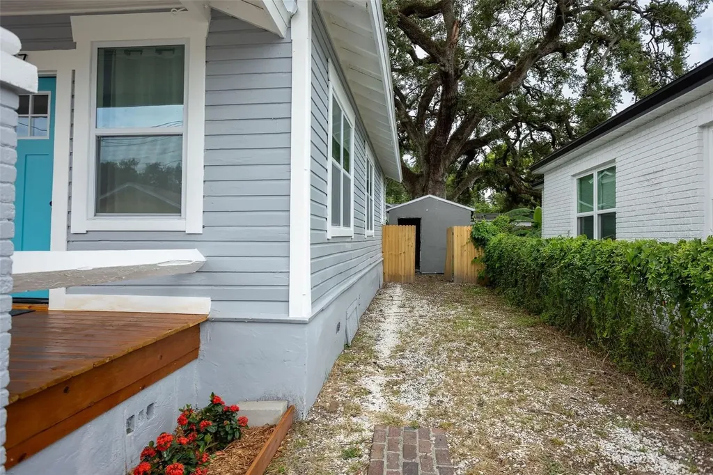 1307 E 20th Avenue Tampa FL 33605