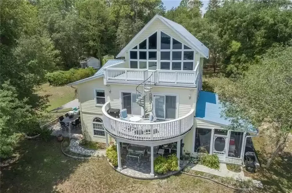 202 Cue Lake Drive Hawthorne FL 32640