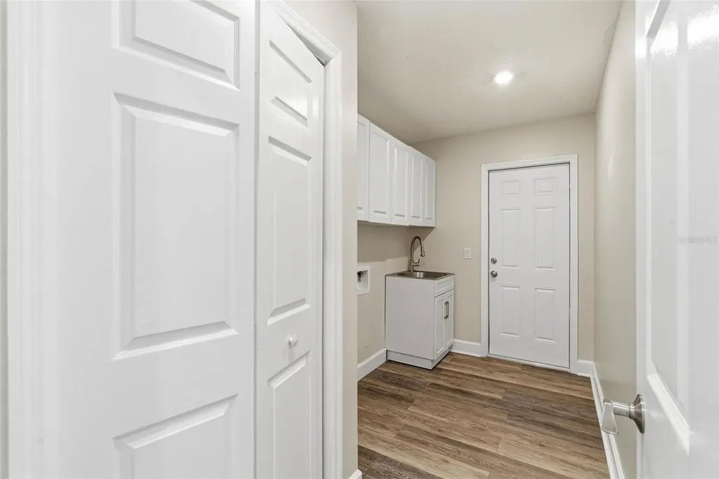 3042 Colonial Ridge Drive Brandon FL 33511