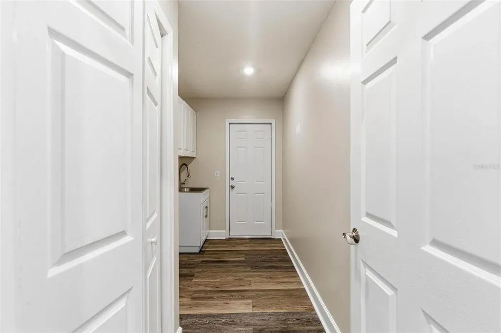 3042 Colonial Ridge Drive Brandon FL 33511