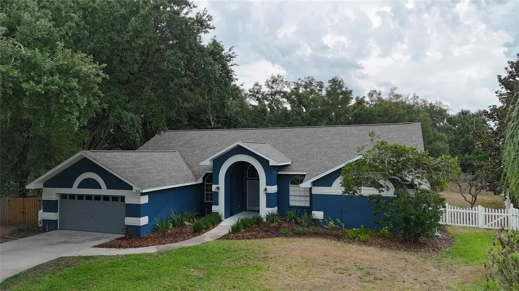 3042 Colonial Ridge Drive Brandon FL 33511