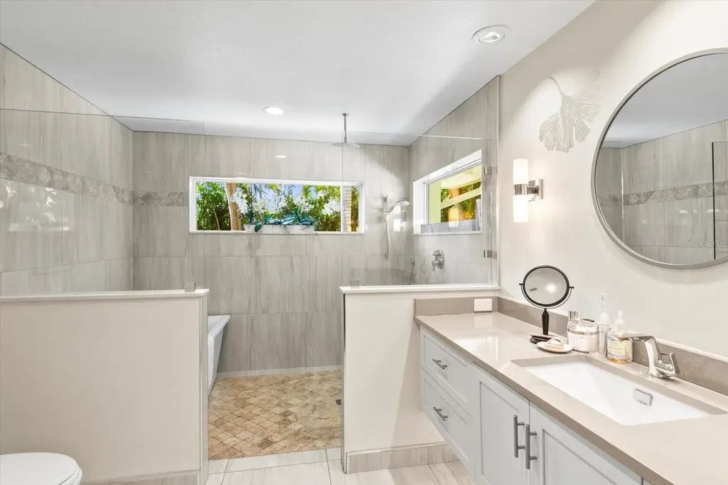 1538 S Orange Avenue Sarasota FL 34239