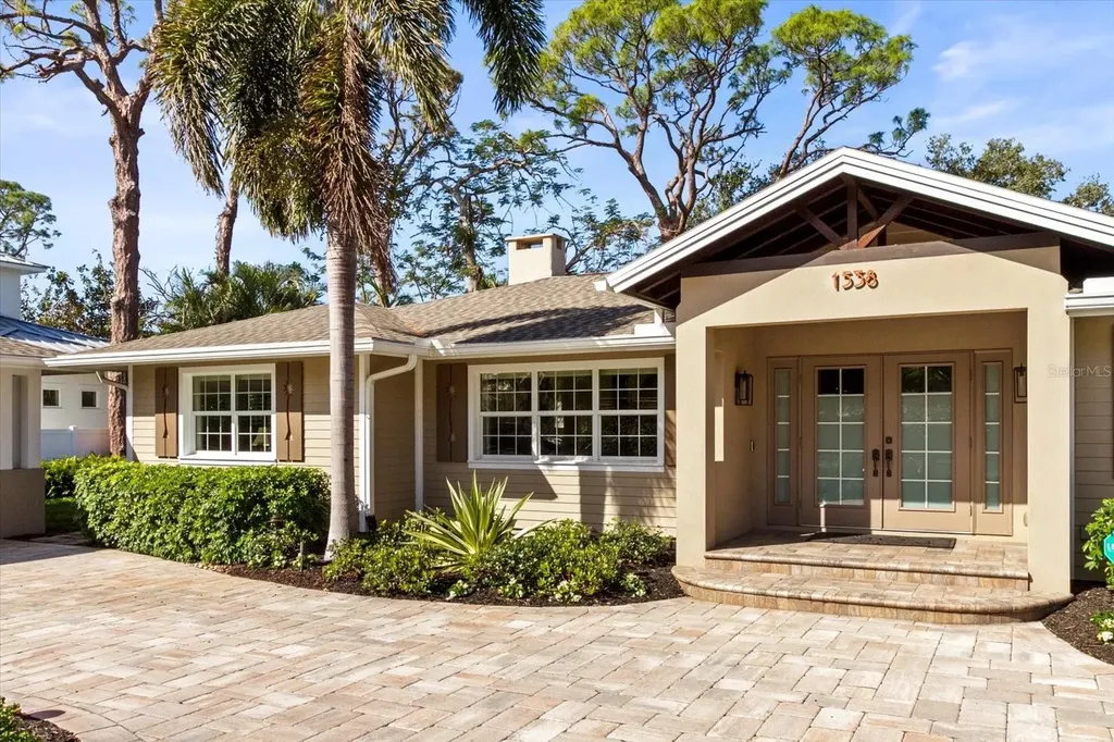 1538 S Orange Avenue Sarasota FL 34239