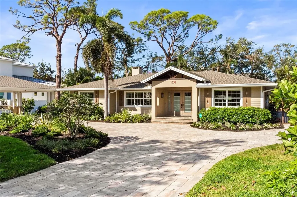 1538 S Orange Avenue Sarasota FL 34239