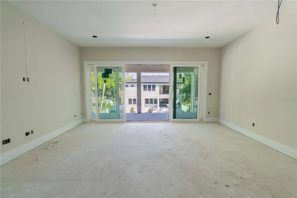 4713 W Estrella Street Tampa FL 33629