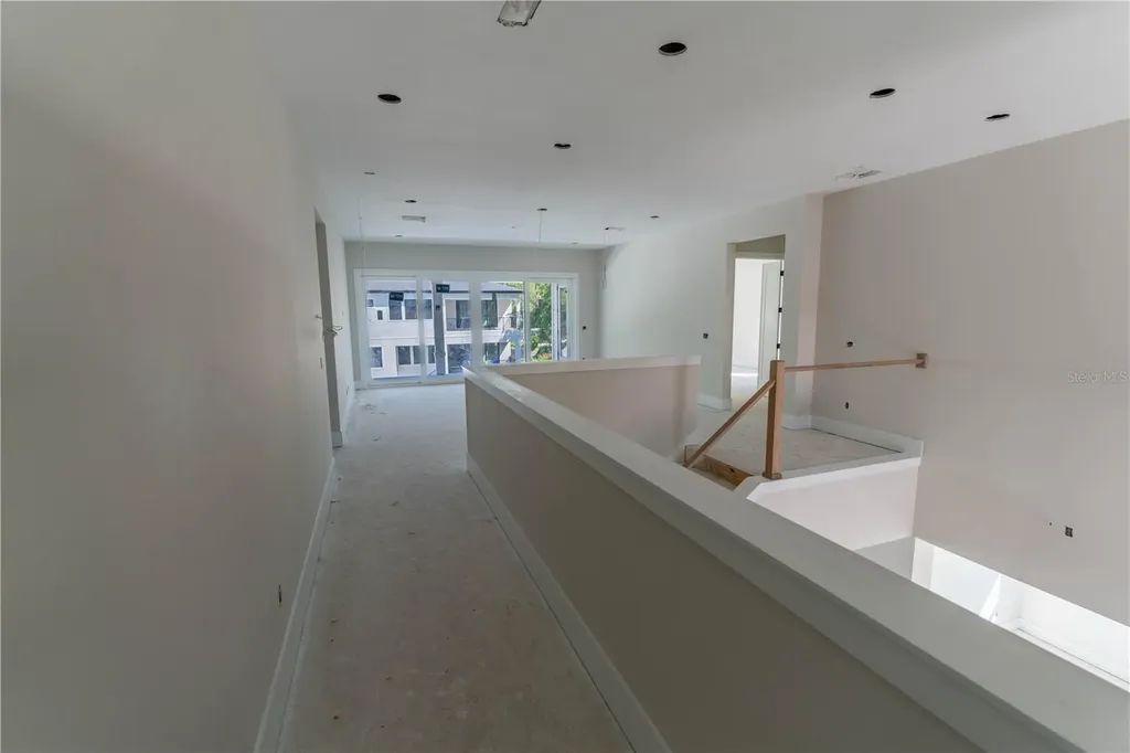 4713 W Estrella Street Tampa FL 33629