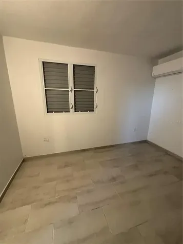 37 So San Juan PR 00921