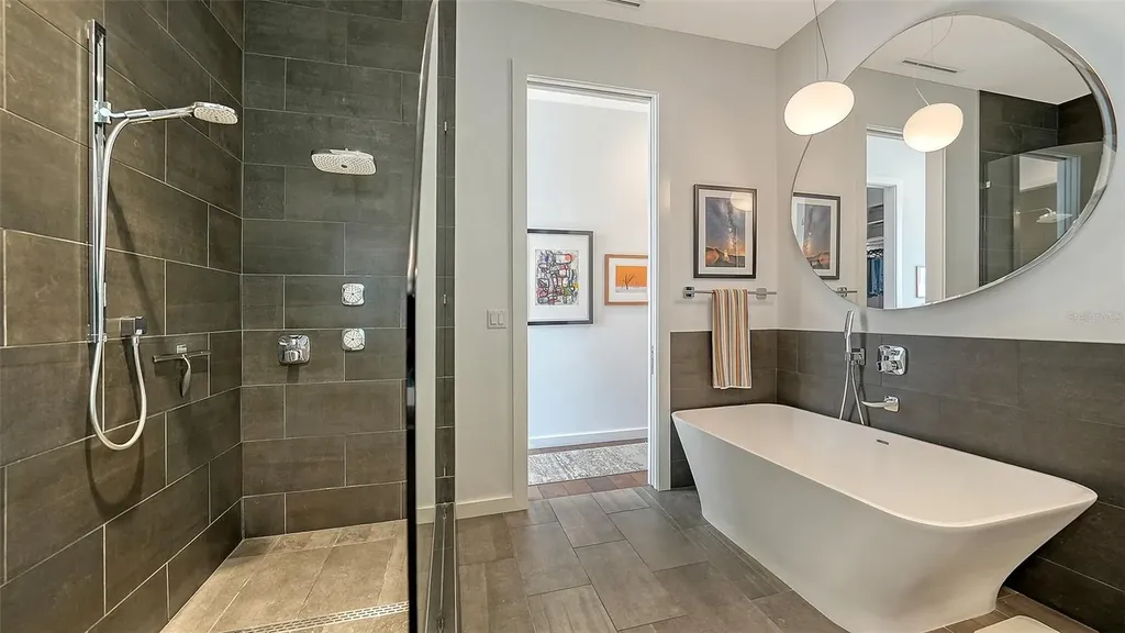 300 S Pineapple Avenue Sarasota FL 34236