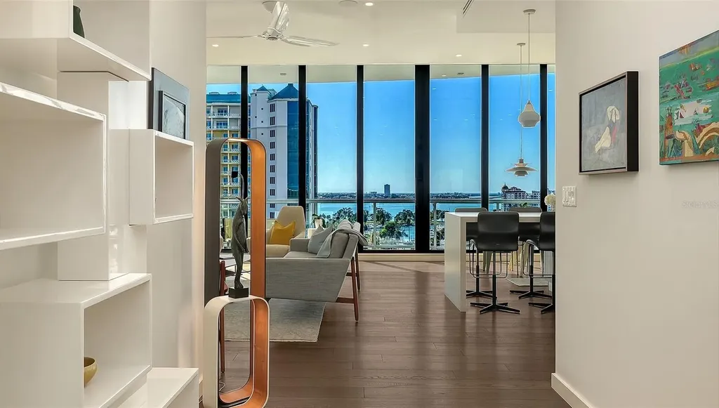 300 S Pineapple Avenue Sarasota FL 34236