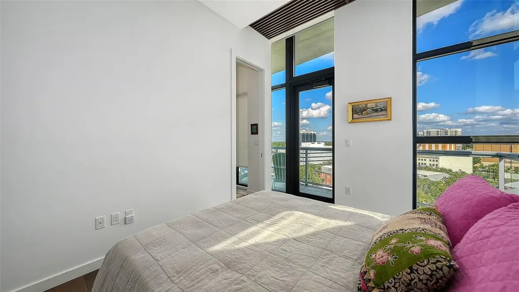 300 S Pineapple Avenue Sarasota FL 34236