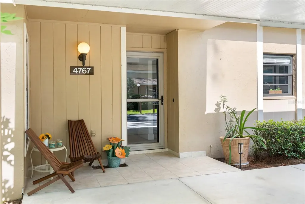 4767 Village Gardens Drive Sarasota FL 34234