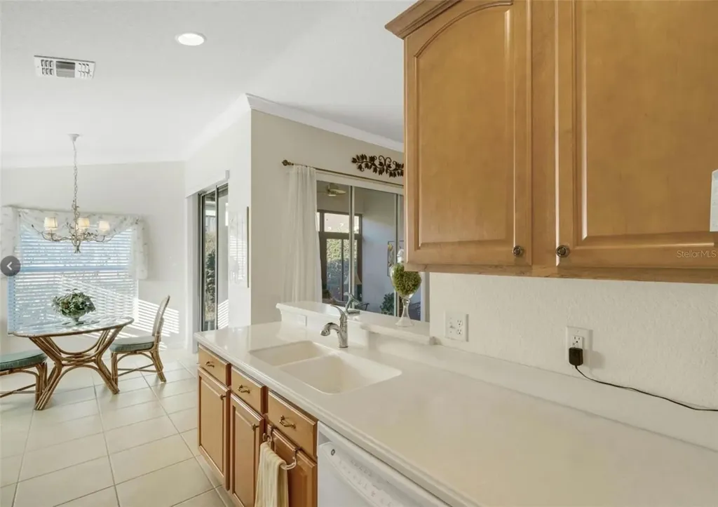 536 Arena Drive Davenport FL 33837