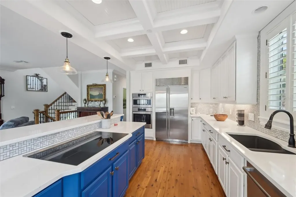 6330 Laguna Drive Longboat Key FL 34228