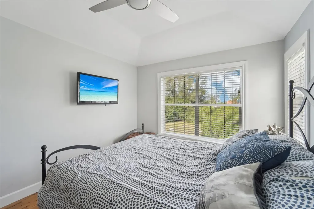 6330 Laguna Drive Longboat Key FL 34228