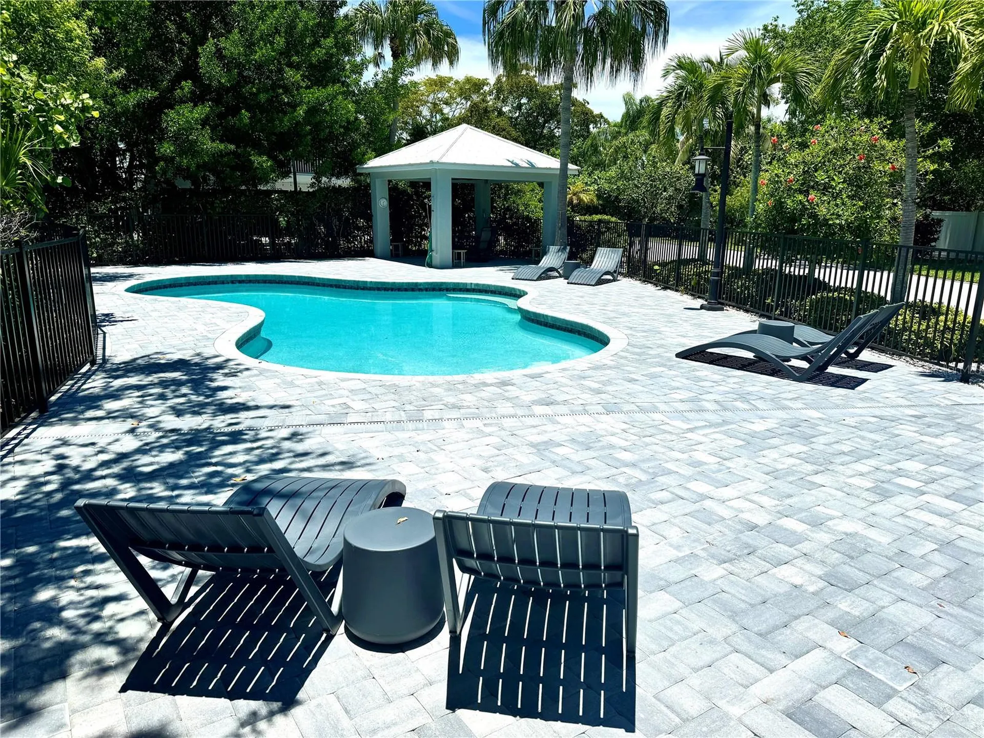 6330 Laguna Drive Longboat Key FL 34228