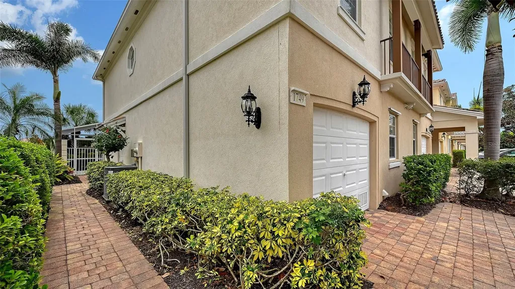 1749 Burgos Drive Sarasota FL 34238
