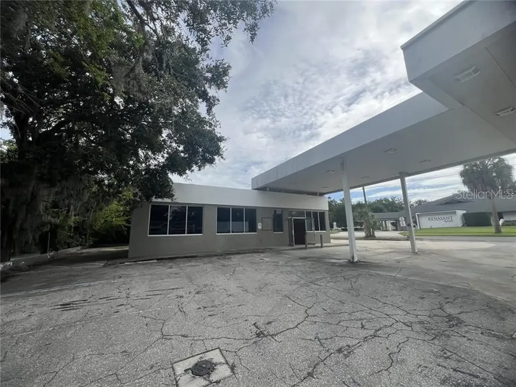 1327 E Silver Springs Boulevard Ocala FL 34470