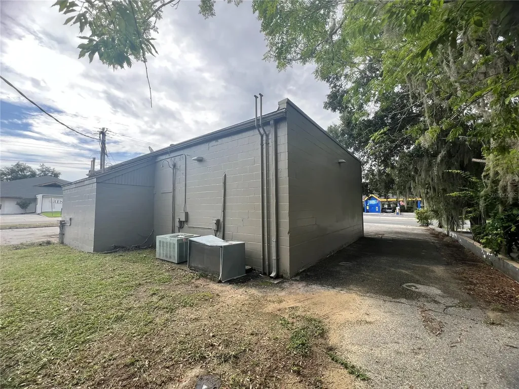 1327 E Silver Springs Boulevard Ocala FL 34470