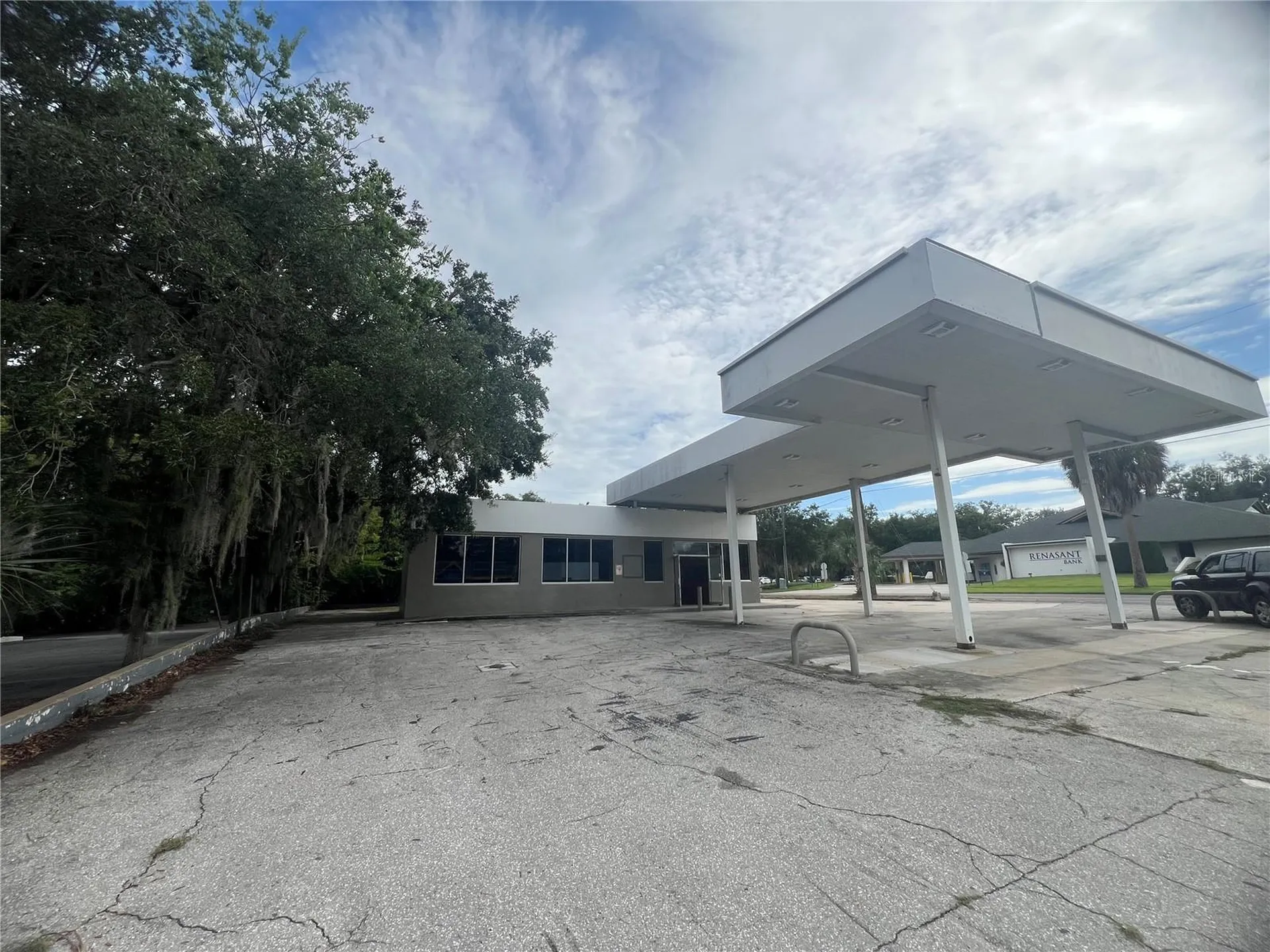 1327 E Silver Springs Boulevard Ocala FL 34470