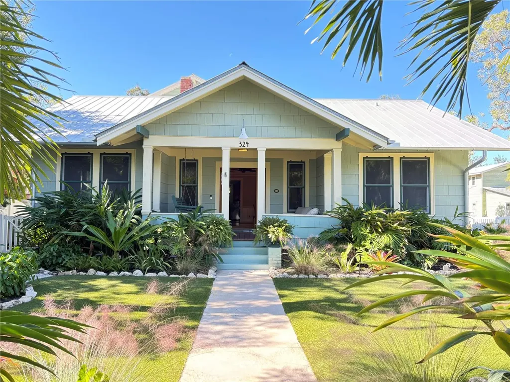 324 Julia Place Sarasota FL 34236